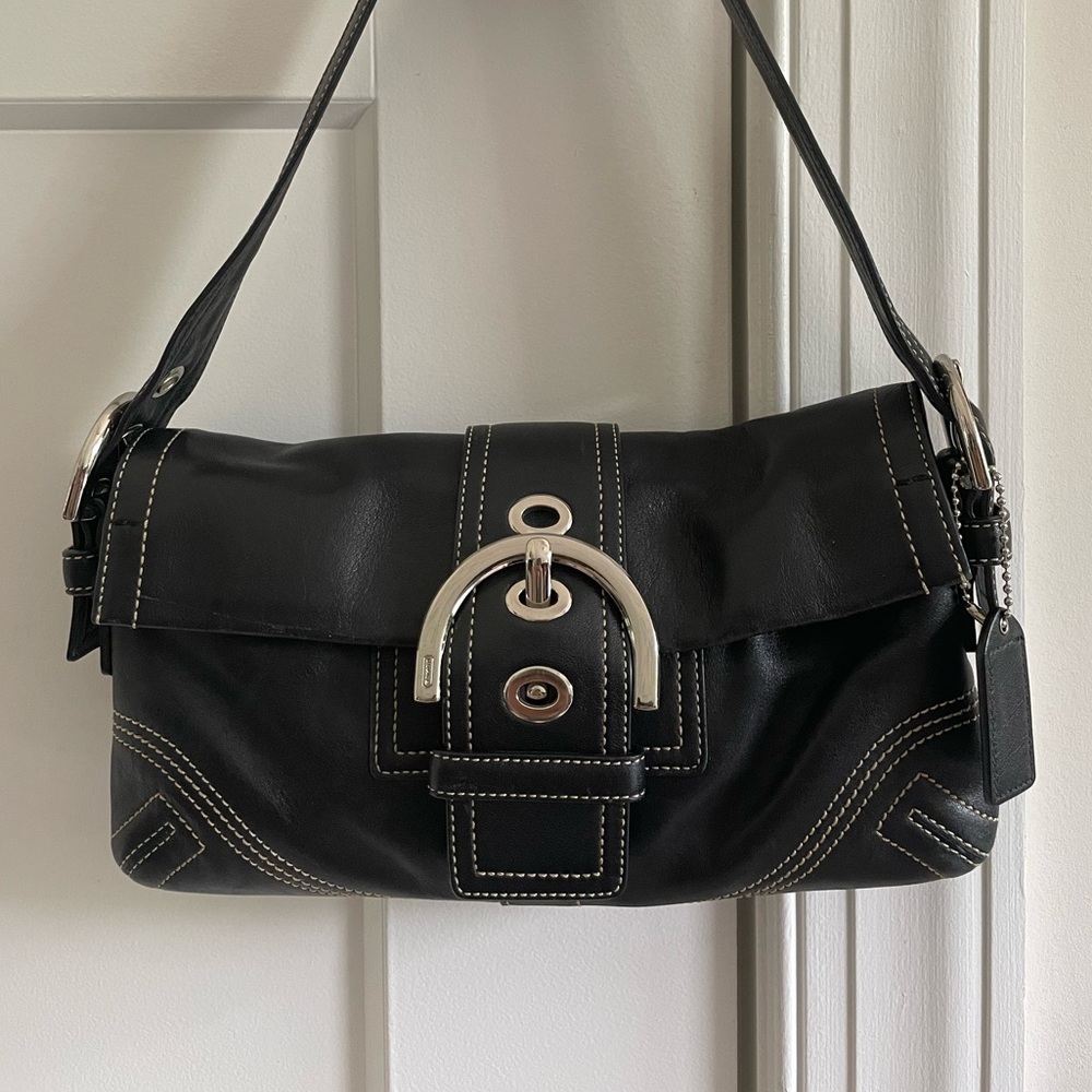 Vintage Coach Y2K Soho Demi buckle flap shoulder bag